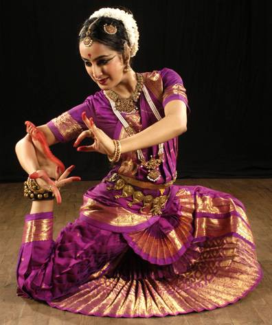 Pallavi Saran Mathur -Bharatnatyam - Pic 5 by Avinash Pasricha